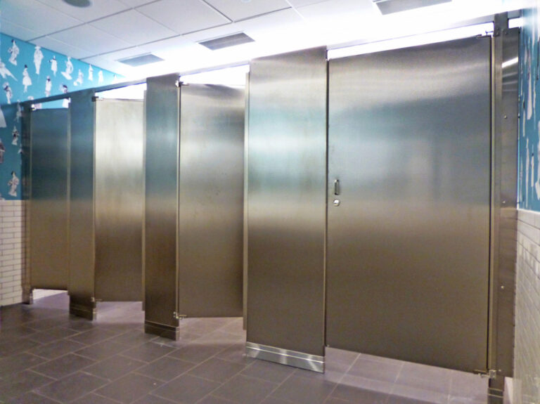Floor Mounted Overhead Braced, Embossed Diamond Finish Stainless Steel Toilet Partitions
