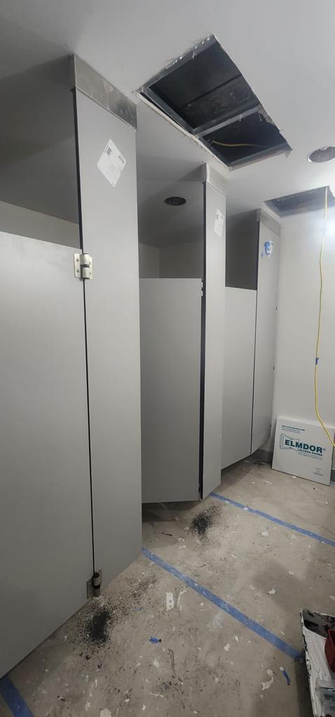 Ceiling Anchored, Phenolic Black Core Toilet Partitions
