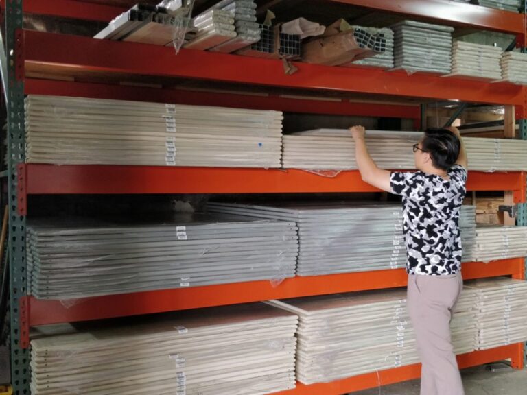 Same-day delivery of Toilet partitions